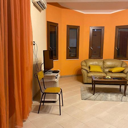 Bed and Breakfast The Orange House Assemini Exterior foto